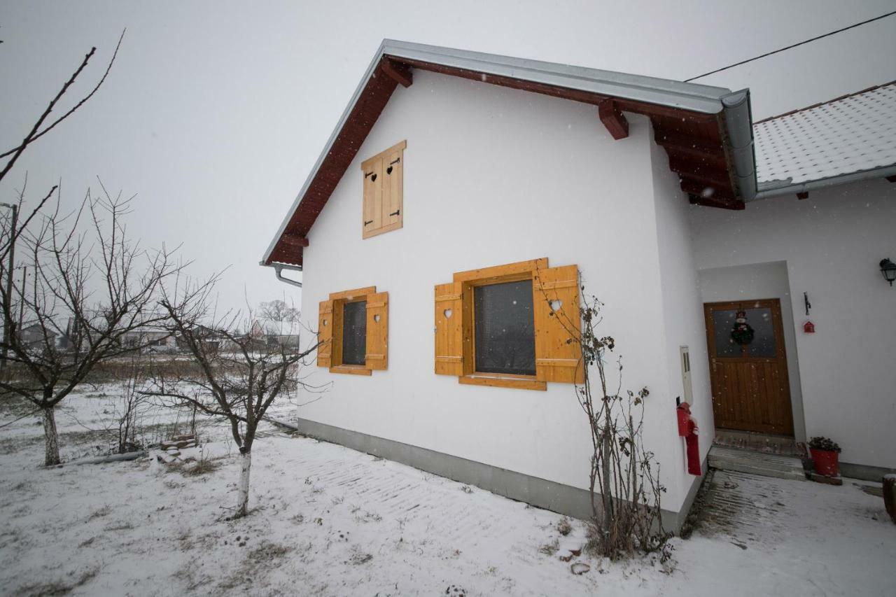 Kuca Za Odmor "Dva Srca" Hotel Ceminac Exterior foto